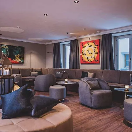 Art Boutique Monopol Hotel 4*