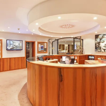 Art Boutique Monopol Otel 4*