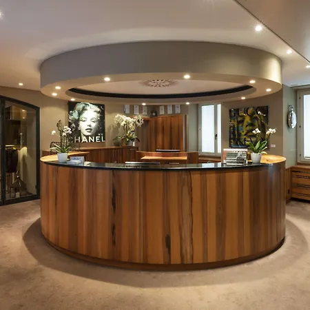 Art Boutique Monopol 4*