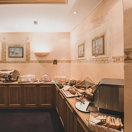 Art Boutique Monopol Hotel 4*