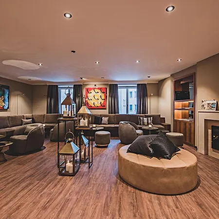 Art Boutique Monopol Hotel