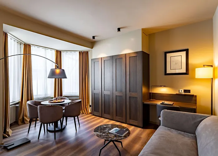 Art Boutique Monopol 4*