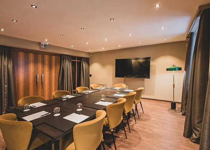 Art Boutique Monopol