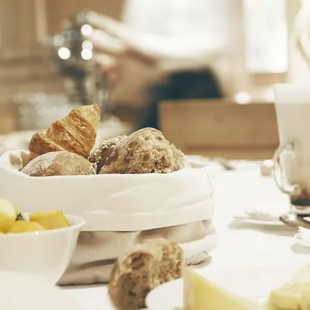 Art Boutique Monopol 4*