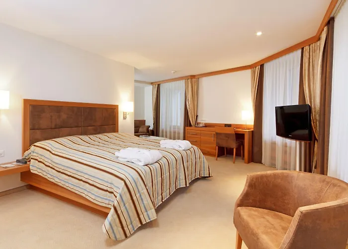 Art Boutique Monopol Hotel São Moritz