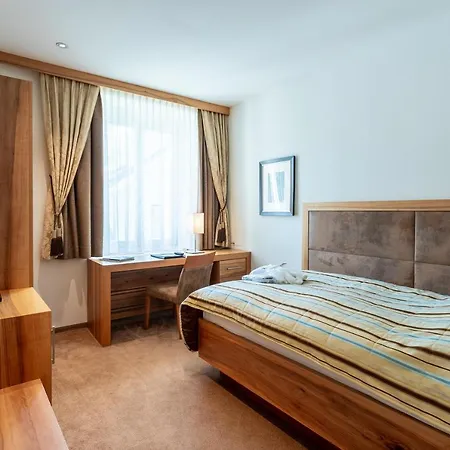 Art Boutique Monopol