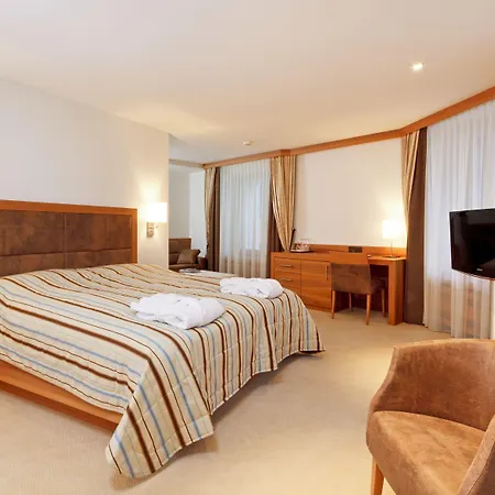 Art Boutique Monopol Hotell St. Moritz